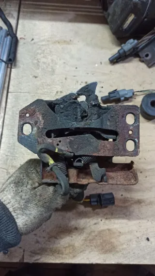 Замок капота Honda Accord 6 Арт 112247580, вид 2