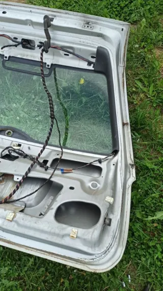  Крышка багажника (дверь 3-5) Ford Mondeo 2 Арт 107671779, вид 2