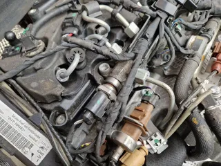 04L130764B, 05L089J Топливная рампа  Volkswagen Caddy 5 2.0л TDI Арт 112809179, вид 4