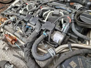 04L130764B, 05L089J Топливная рампа  Volkswagen Caddy 5 2.0л TDI Арт 112809179, вид 3