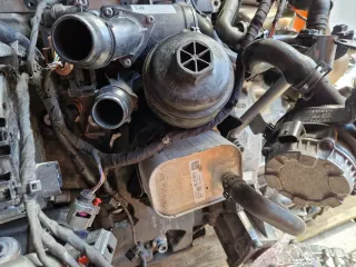 05L117021A Теплообменник масляного фильтра Audi A5 (S5,RS5) 2 2.0л TDI Арт 112990456, вид 1