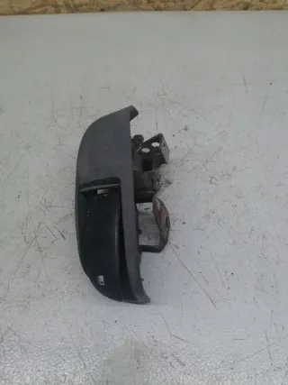  Кнопка открывания лючка бензобака Mazda Premacy 1 Арт 132-74, вид 1