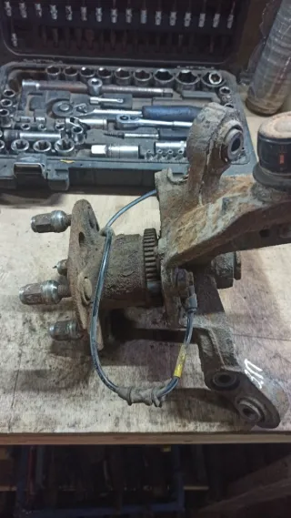 Кулак задний правый Honda Accord 6 Арт 112599276, вид 1