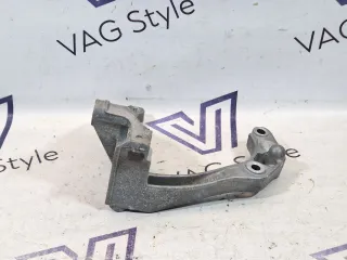 06M260885M Кронштейн компрессора кондиционера Audi A8 D5 (S8) Арт 26407, вид 2