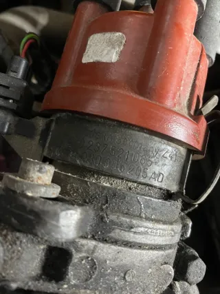 030905205,0237521065 Распределитель зажигания (трамблер) Volkswagen Polo 3 1.0л моновпрыск Арт 114296350, вид 3