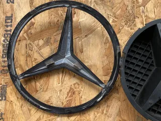 A0008880060 Эмблема Mercedes C W205 Арт 114798963, вид 3
