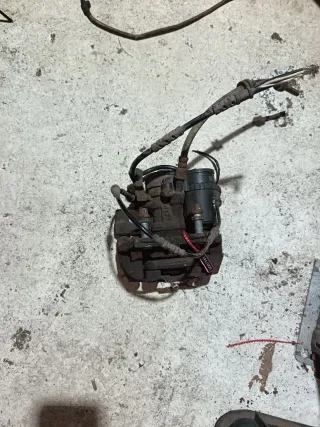 6883022 Суппорт тормозной задний правый BMW X1 F48 Арт 5507141, вид 1