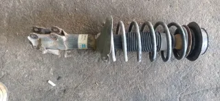  Амортизатор передний правый Volkswagen Golf 3 Арт 115224849, вид 1