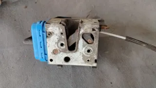  Замок двери задней левой Audi 100 C4 Арт C115223584, вид 1