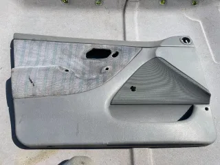  Обшивка двери передней левой (дверная карта) Ford Mondeo 1 Арт 115449917, вид 1