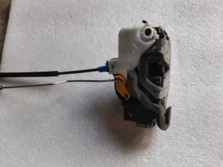 13577983 Замок двери Opel Astra J Арт 3902-29-22-33, вид 2