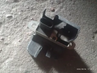 1T0827505H Замок крышки багажника Volkswagen Touran 1 Арт 115487925, вид 3