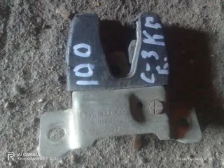 443827505A Замок крышки багажника Audi 100 C3 Арт 115494022, вид 1