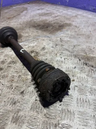  Полуось передняя левая (приводной вал, шрус) Volkswagen Golf 2 Арт 115495531, вид 3