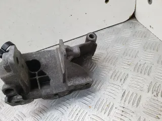 070199343B Кронштейн двигателя Volkswagen Transporter T5 2.5л Арт 115495738, вид 2