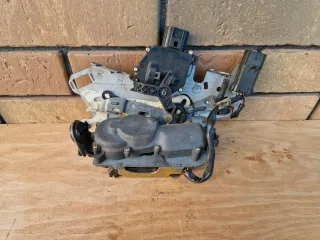  Замок двери сдвижной Chrysler Town Country 4 Арт 115598545, вид 1