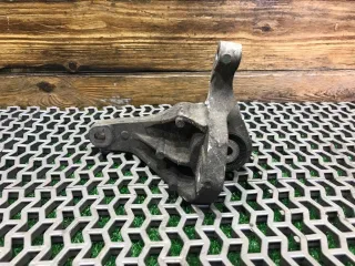 3M516P093AE Кронштейн КПП Ford Focus 2 1.6л Арт 115736217, вид 4