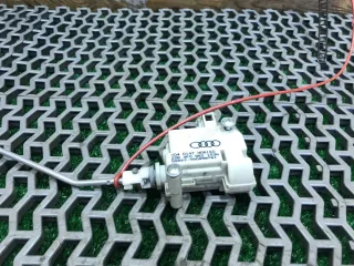 4F0862153A Активатор замка крышки топливного бака Audi A6 C6 (S6,RS6) 3.2л Арт 115736233, вид 2