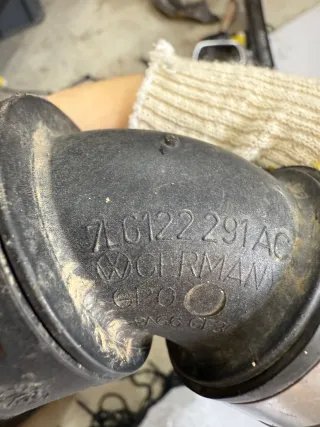7P6122051D,  7L6122291AC, 7L8121115 Патрубок радиатора Porsche Cayenne 958 Арт 115810471, вид 3