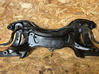  Балка подвески передняя (подрамник) Toyota Avensis 2 Арт 24114284, вид 1