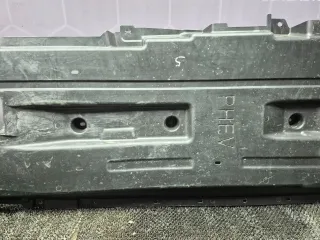 LR154911,  LR142973, T4A44055,  T4A36029, M8A2104C21BB	 Защита днища Jaguar F-Pace Арт 116342614, вид 3