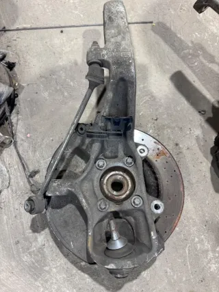  Кулак поворотный передний правый Mercedes ML/GLE W166 Арт 16715, вид 1