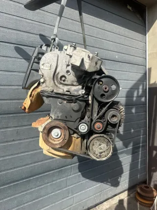 K4M752, K4MA752 Двигатель Renault Symbol 1 1.6л Арт 1707773, вид 1