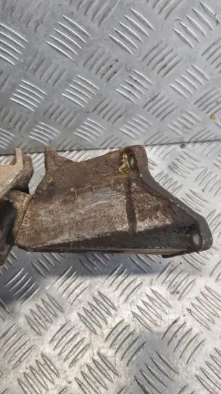 4A0399114C Кронштейн КПП Audi A6 C4 (S6,RS6) 2.5л tdi Арт 116355981, вид 6