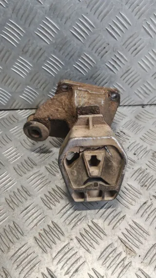 4A0399114C Кронштейн КПП Audi A6 C4 (S6,RS6) 2.5л tdi Арт 116355981, вид 1