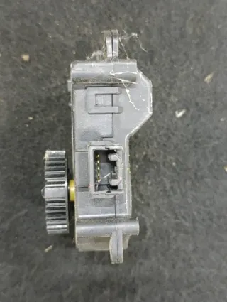 0638000171 Моторчик заслонки печки Lexus IS 1 Арт 116357112, вид 2