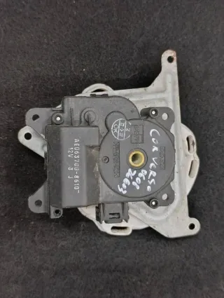 0637008610 Моторчик заслонки печки Toyota Corolla VERSO 1 Арт 116357122, вид 2