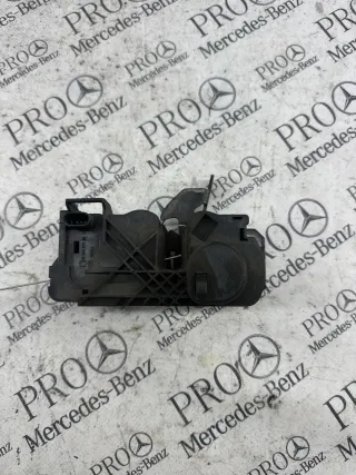 A2468700558 Замок капота Mercedes Vito W447 Арт 106540, вид 1