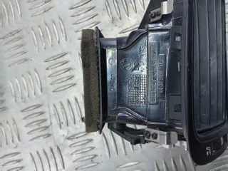 6R0819704 Дефлектор обдува салона Volkswagen Polo Sedan 5 restailing Арт 116416319, вид 2