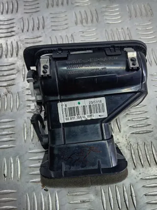 6R0819704 Дефлектор обдува салона Volkswagen Polo Sedan 5 restailing Арт 116416319, вид 3