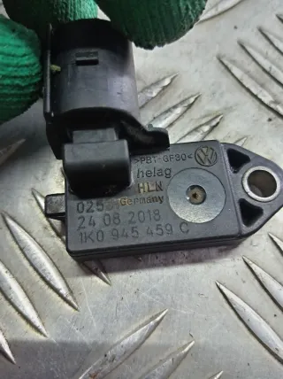 1K0945459C Датчик педали тормоза (лягушка) Volkswagen Polo Sedan 5 restailing Арт 116416361, вид 2