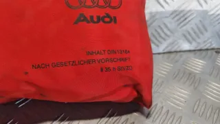 4B0860281 Аптечка Audi A6 C5 (S6,RS6) Арт 116573169, вид 4