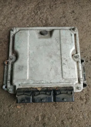 02810106378,8200211711 Блок управления двигателем Renault Laguna 2 2.2л Арт 20020, вид 3