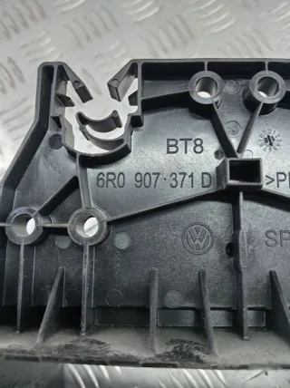 6R0907371D Крепление блока предохранителей Volkswagen Polo Sedan 5 restailing Арт 117169877, вид 3