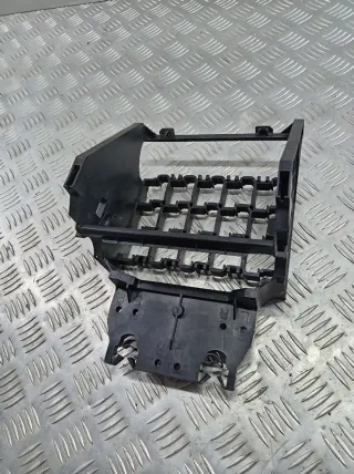 6R0907371D Крепление блока предохранителей Volkswagen Polo Sedan 5 restailing Арт 117169877, вид 1