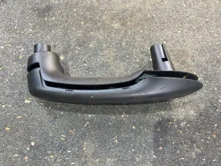  Ручка внутренняя задняя левая Volkswagen Golf 4 Арт B256-84, вид 2