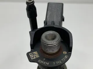 0445115048,  7792721, 779272105 Форсунка BMW 5 E60/E61 3.0л TD Арт 020238, вид 3