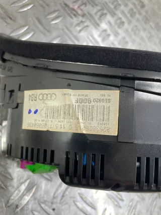 8E0920900F  Щиток приборов (приборная панель) Audi A4 B6 Арт M073, вид 3