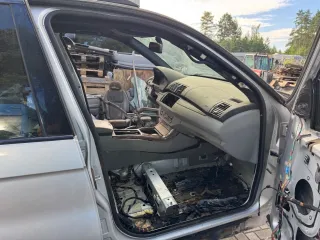  Уплотнитель двери передней правой BMW X5 E53 Арт 118556916, вид 1