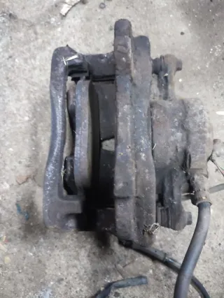  Суппорт тормозной передний правый Citroen C8 Арт 009588, вид 1