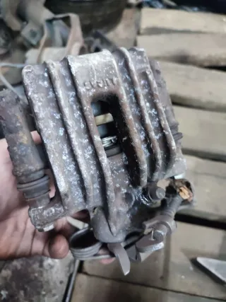 Суппорт тормозной задний левый Volkswagen Passat B5 Арт 009630, вид 2