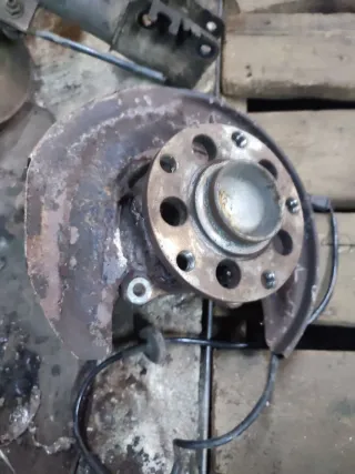  Кулак задний левый Volkswagen Passat B5 Арт 009631, вид 1