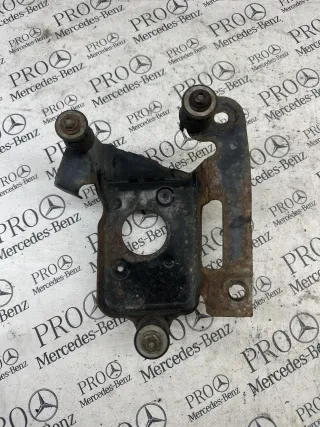  кронштейн компрессора пневмоподвески Mercedes GL X164 Арт 106575, вид 2