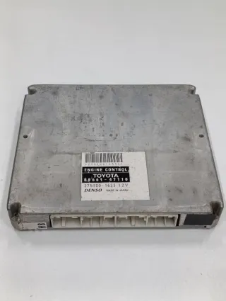 8966147110 Блок управления двигателем Toyota Prius 2 Арт 118624731, вид 1