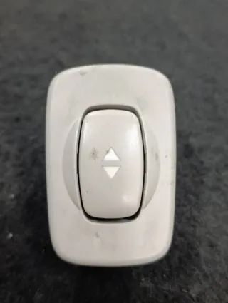  Кнопка открывания люка Citroen C5 2 Арт 118933247, вид 1