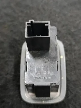  Кнопка открывания люка Citroen C5 2 Арт 118933247, вид 3